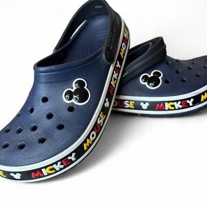 Navy Mickey Mouse Crocs 👟✨ | Men’s 5 / Women’s 7